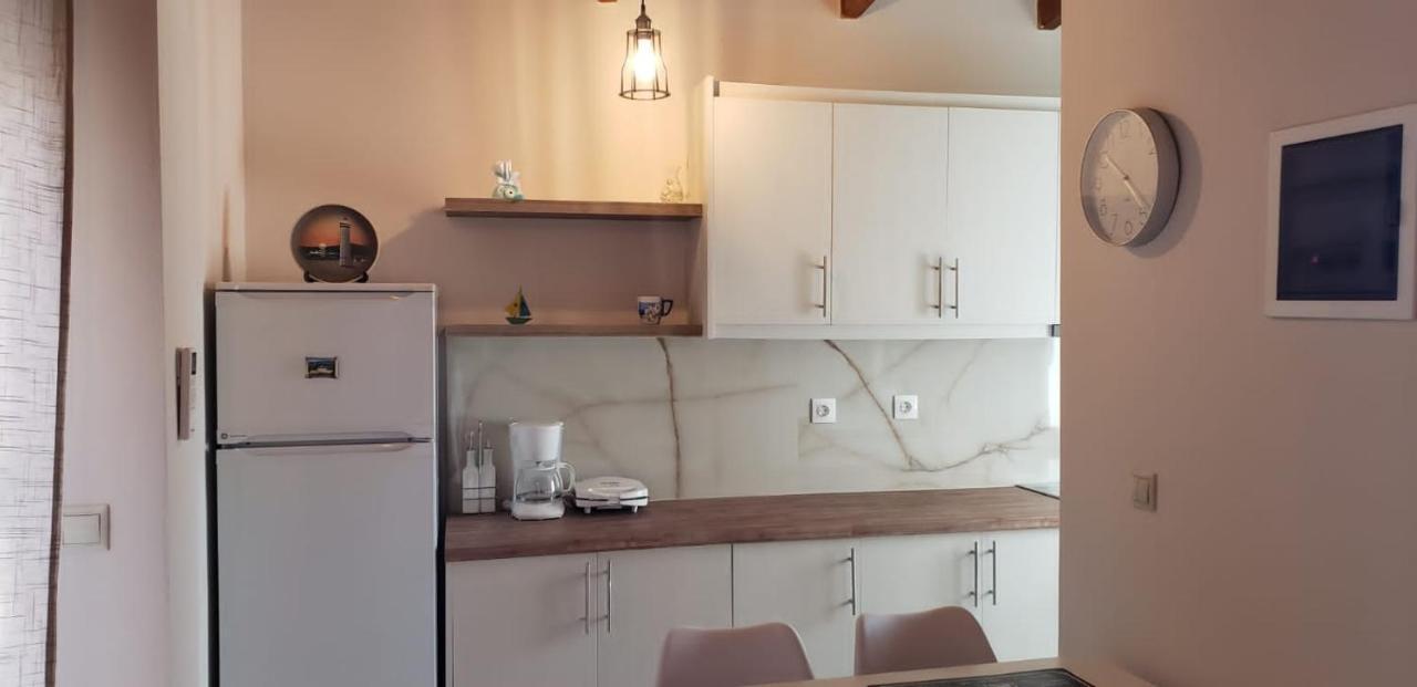 Michalis, 2-Bedroom Apartment In Saranda المظهر الخارجي الصورة