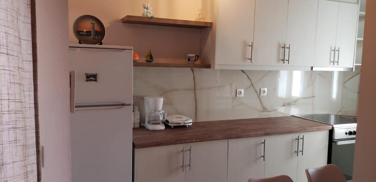 Michalis, 2-Bedroom Apartment In Saranda المظهر الخارجي الصورة